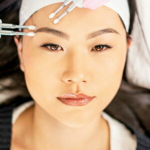 Age Rewind Sculpting Facial